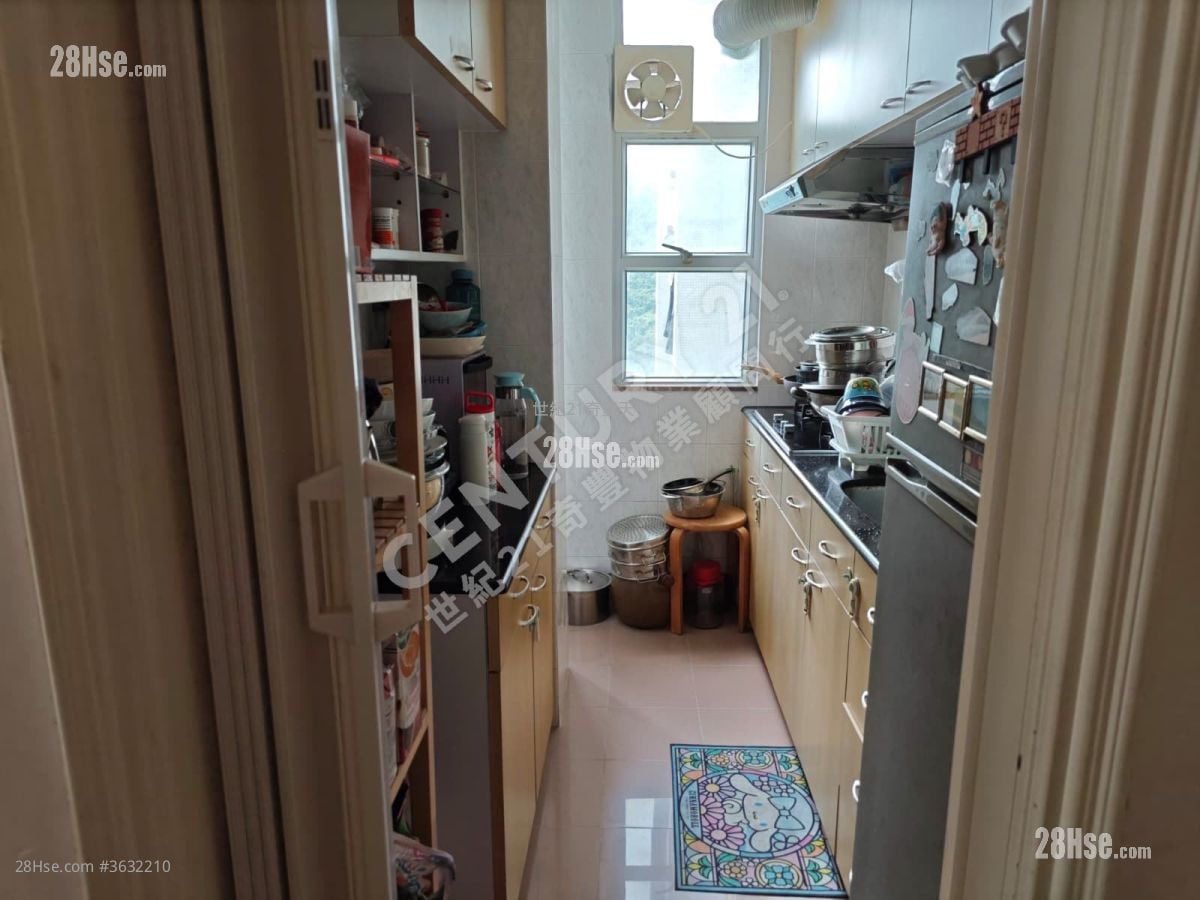 錦鞍苑 售盤 3 房 , 1 浴室 554 平方呎