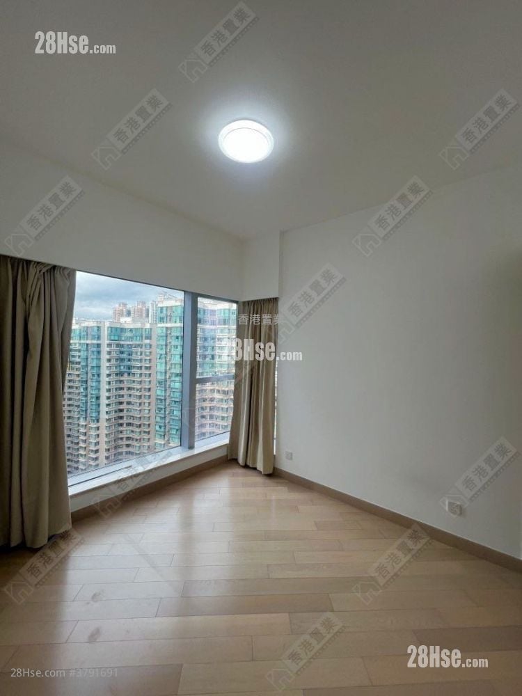 Imperial Cullinan Rental 3 Bedrooms , 3 Bathrooms 913 ft²