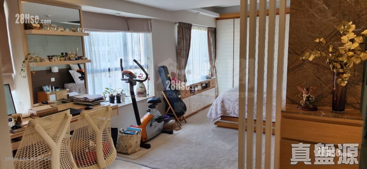 贺龙居 售盘 3 房 , 2 浴室 677 平方尺