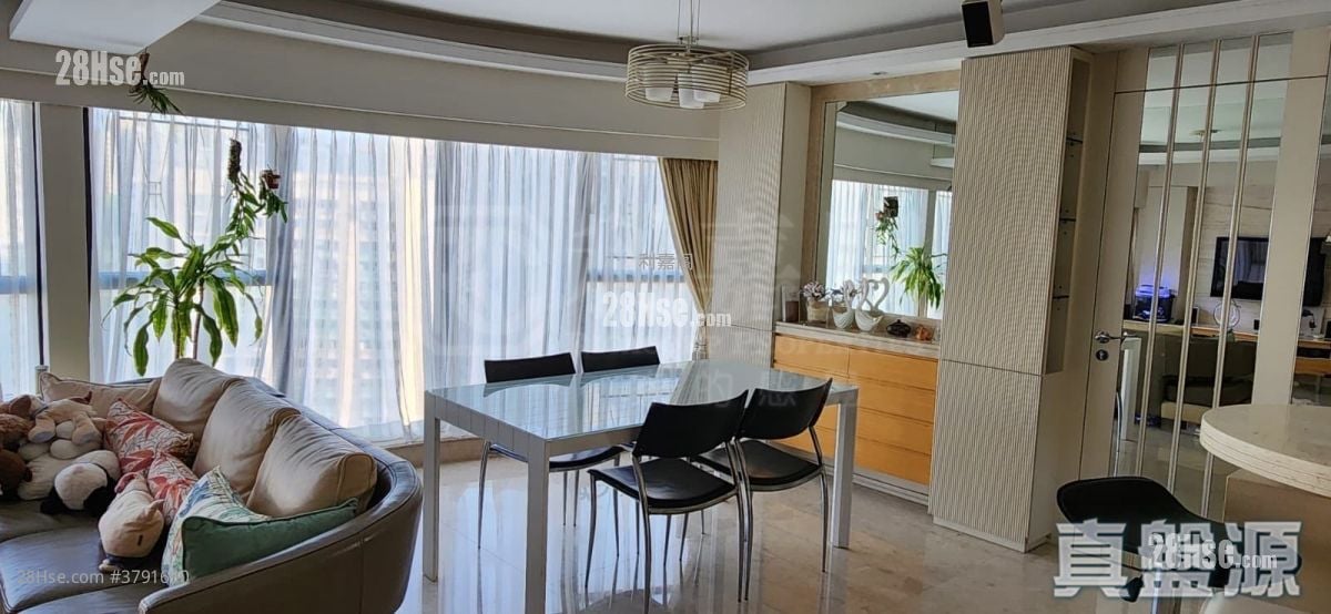 贺龙居 售盘 3 房 , 2 浴室 677 平方尺