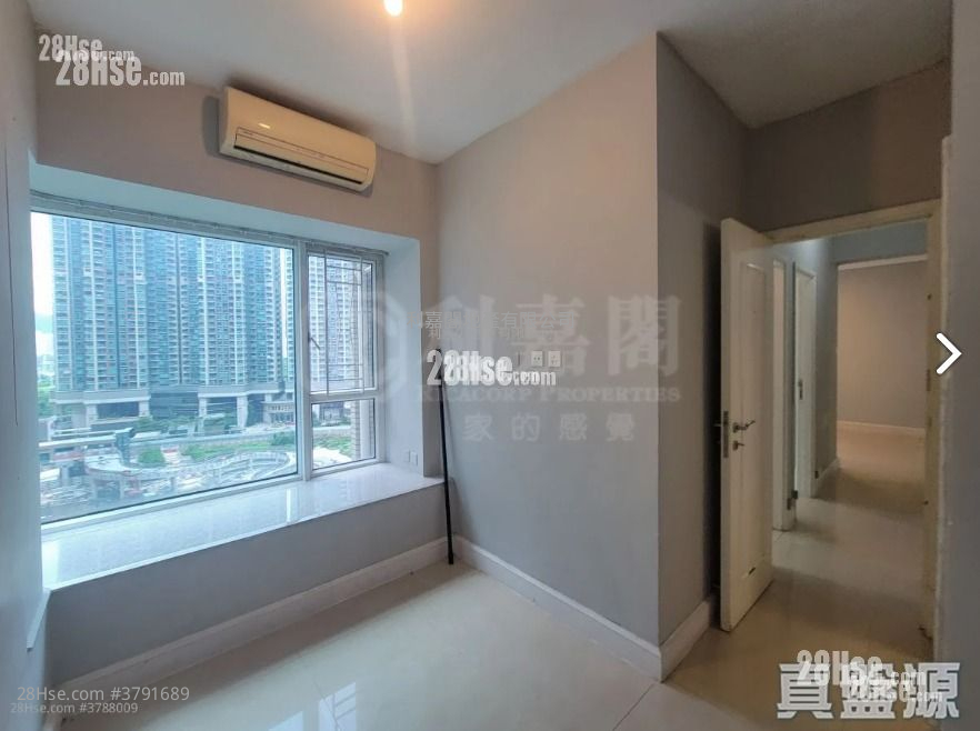 The Capitol Sell 3 Bedrooms 678 ft²