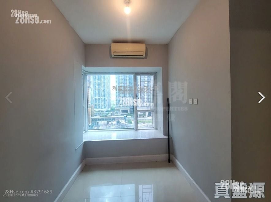 The Capitol Sell 3 Bedrooms 678 ft²