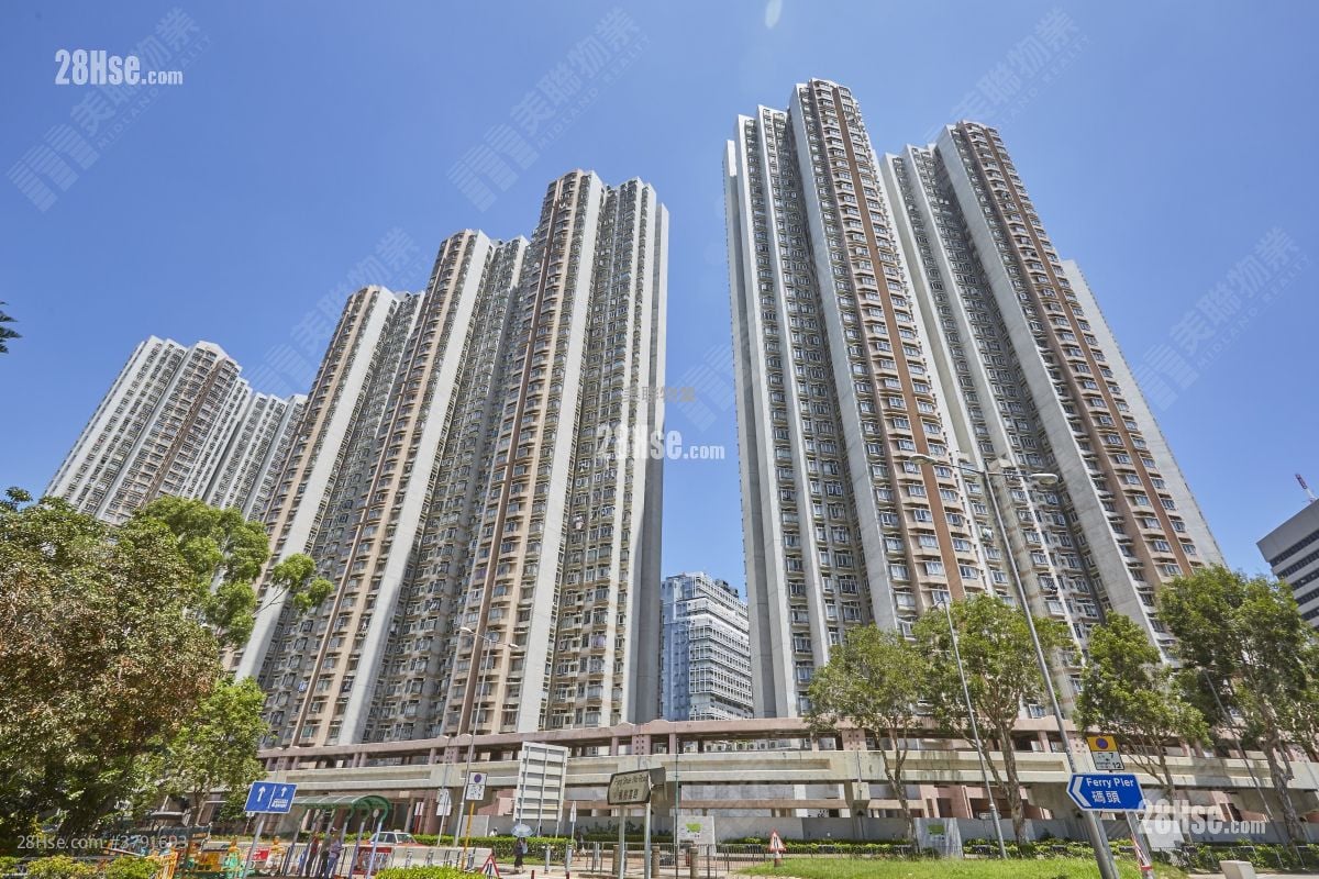 Greenfield Garden Sell 2 Bedrooms , 1 Bathroom 449 ft²