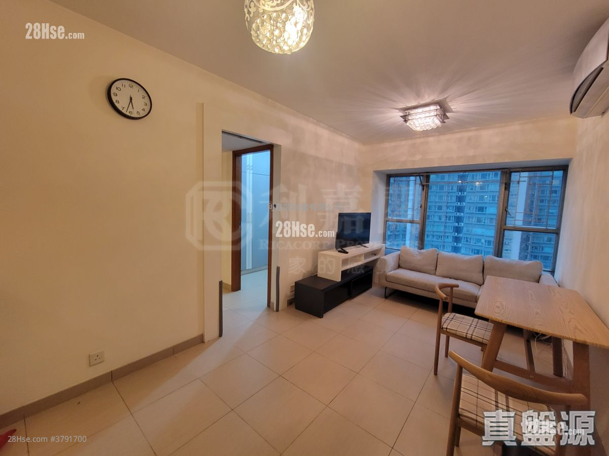 Park Central Sell 2 Bedrooms , 1 Bathroom 465 ft²