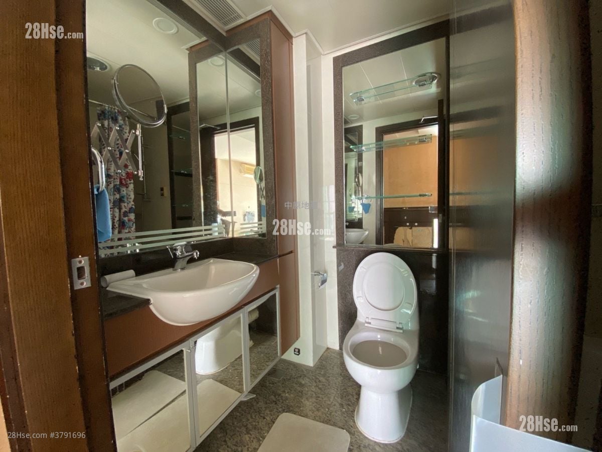 The Grandiose Sell 3 Bedrooms , 1 Bathroom 621 ft²