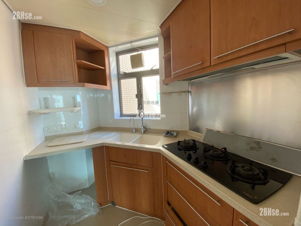 The Grandiose Sell 3 Bedrooms , 1 Bathroom 621 ft²