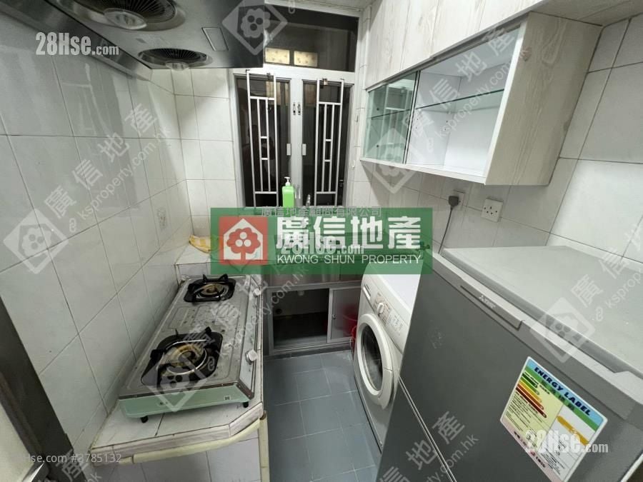 Siu Yip Building Sell 2 Bedrooms , 1 Bathroom 286 ft²