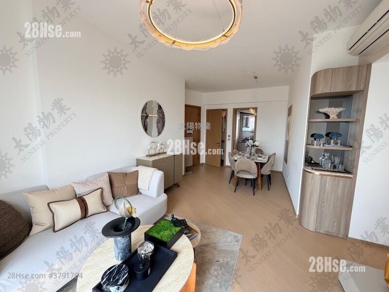 Onmantin Rental 2 Bedrooms 528 ft²