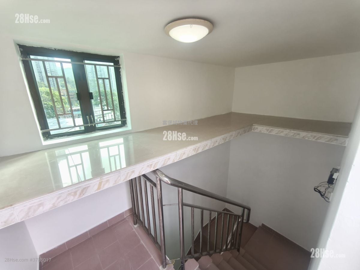 大蓝寮村 租盘 2 房 , 1 浴室 450 平方尺