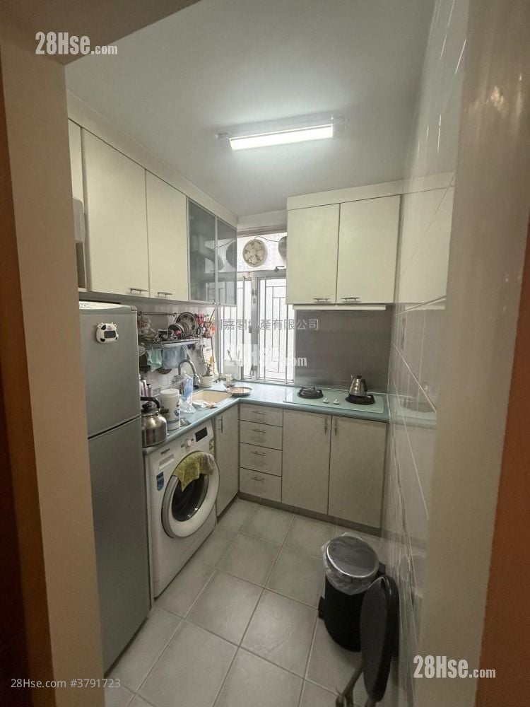 Greenfield Garden Sell 2 Bedrooms , 1 Bathroom 449 ft²