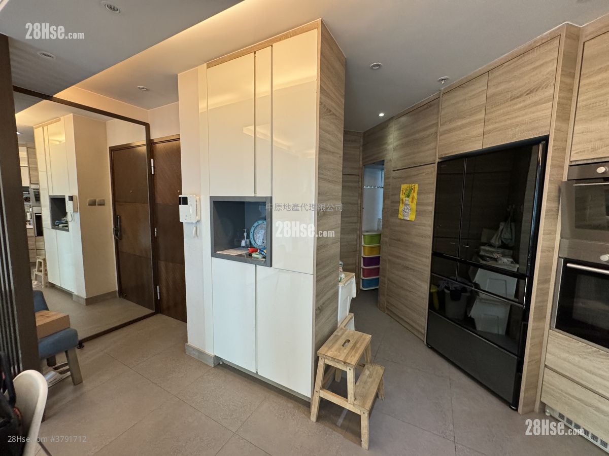 Royal Ascot Sell 3 Bedrooms 1,479 ft²