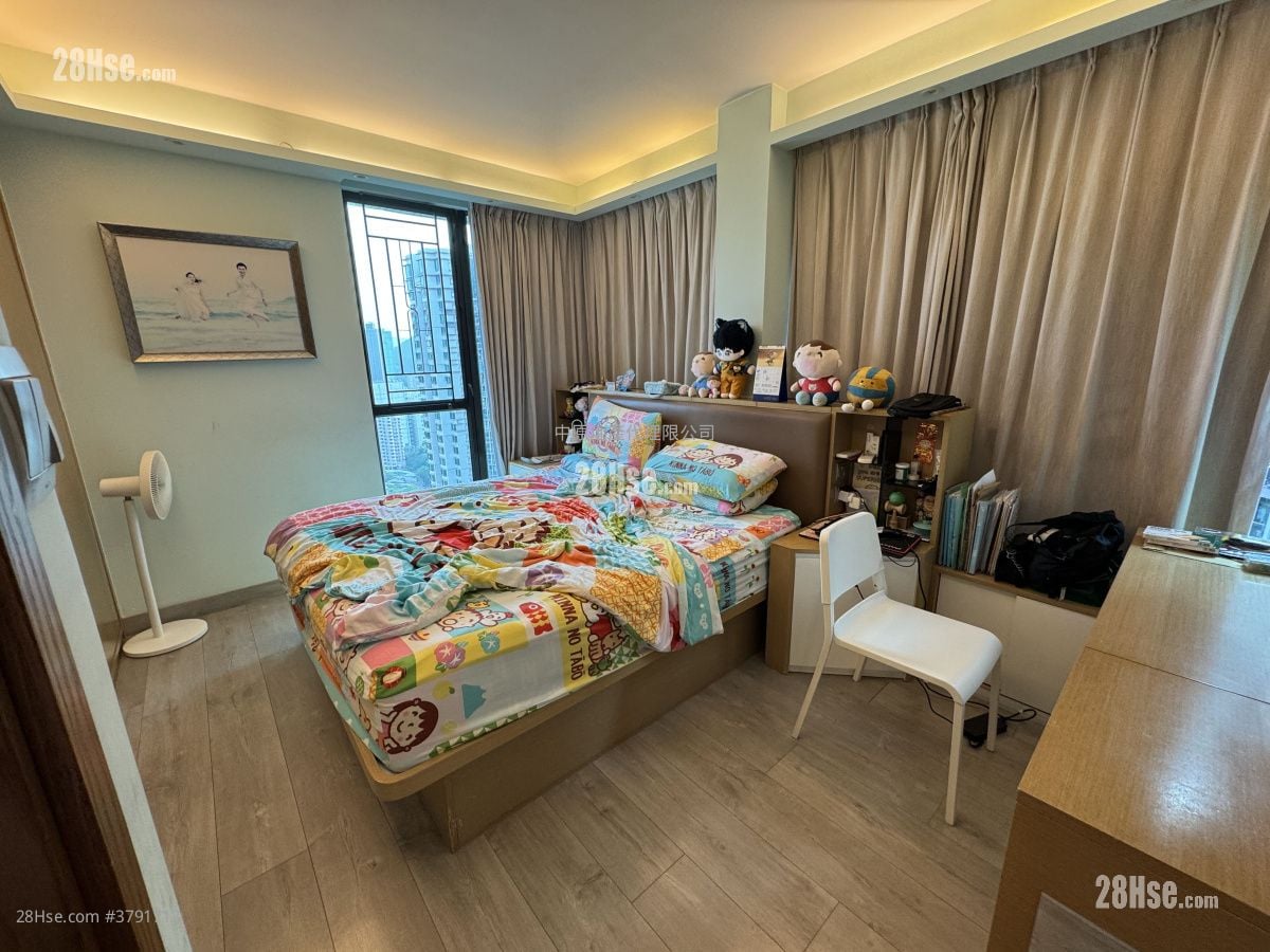 Royal Ascot Sell 3 Bedrooms 1,479 ft²