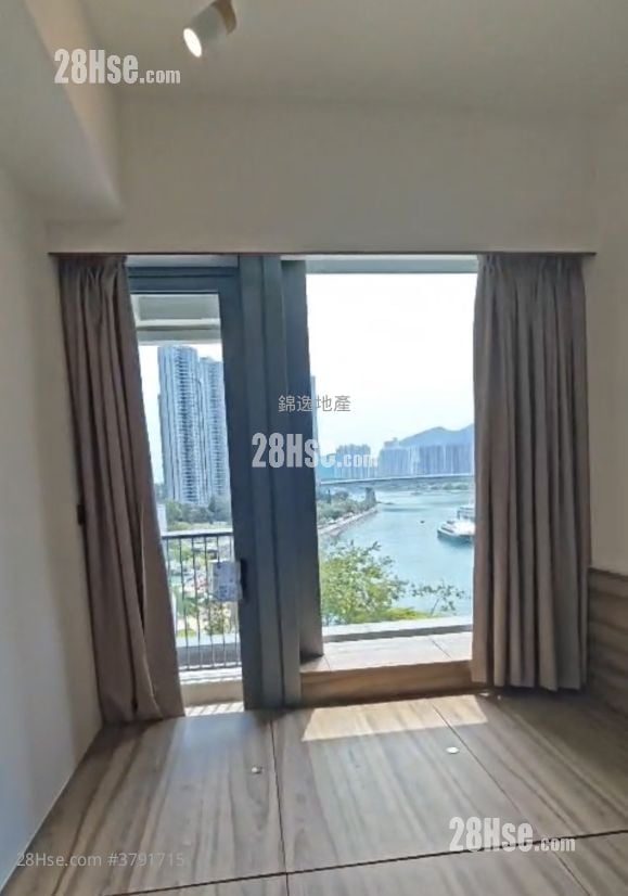 柏傲湾 售盘 2 房 , 1 浴室 525 平方尺