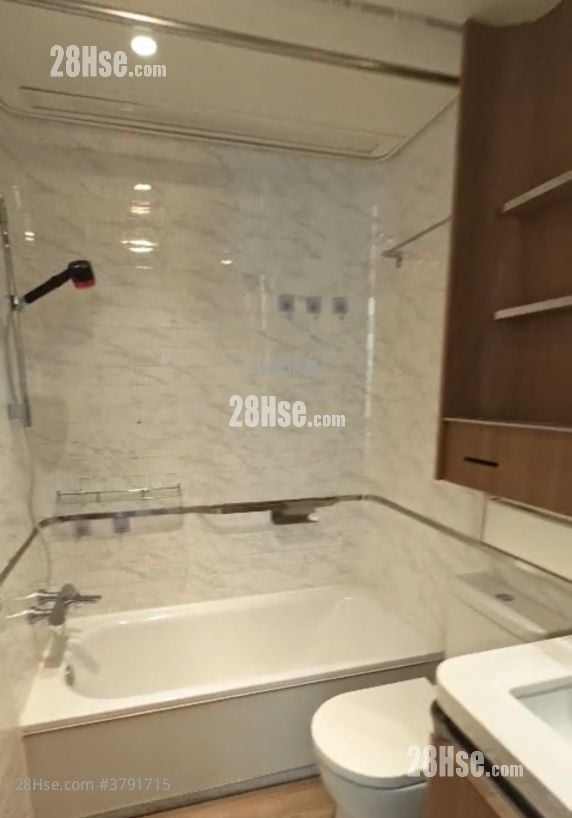 柏傲湾 售盘 2 房 , 1 浴室 525 平方尺