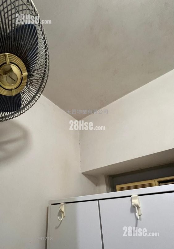 Grand Waterfront Sell 2 Bedrooms , 1 Bathroom 360 ft²