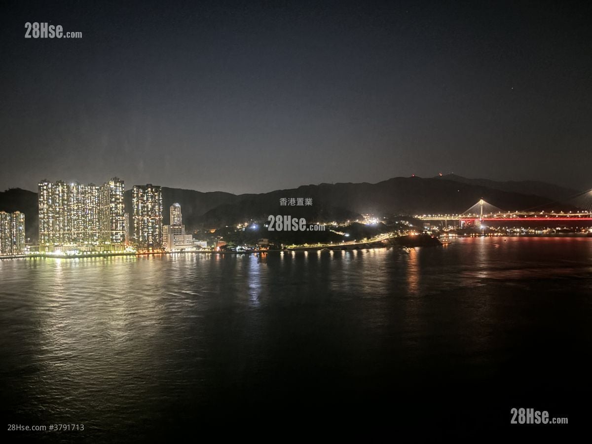 Park Island Sell 4 Bedrooms , 3 Bathrooms 843 ft²