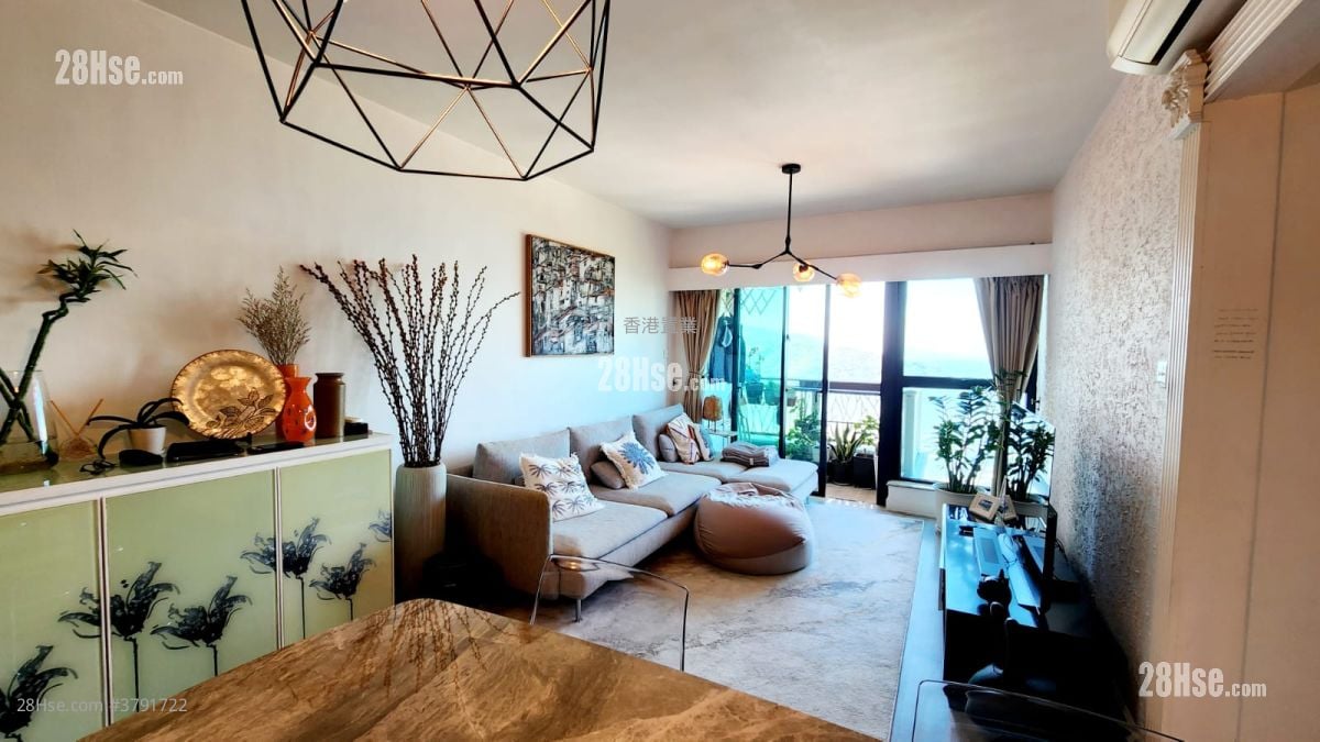 Park Island Sell 5+ Bedrooms , 3 Bathrooms 837 ft²