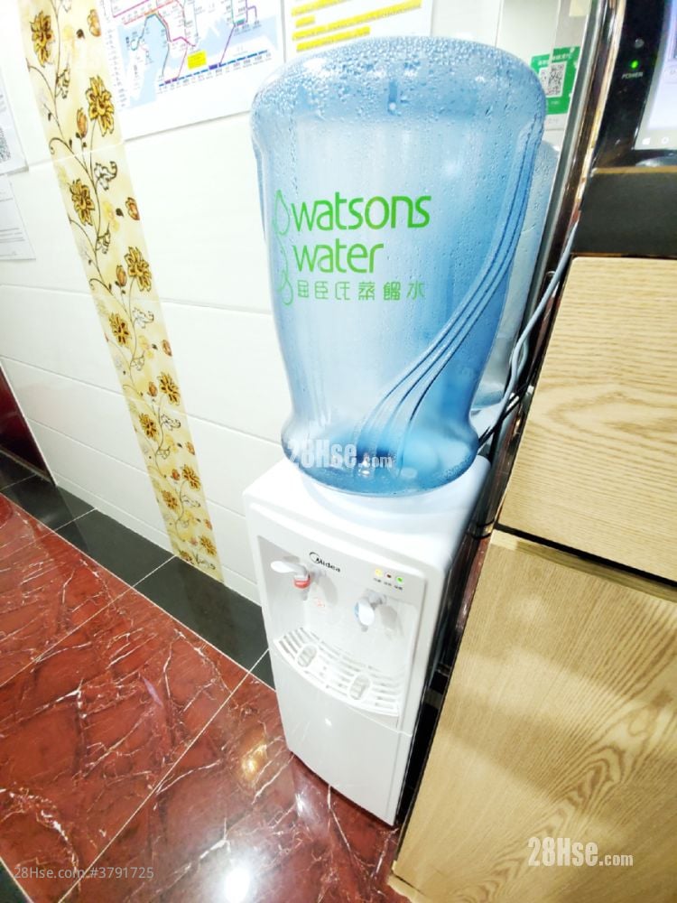 重庆大厦 租盘 5+ 房 , 5+ 浴室 728 平方尺