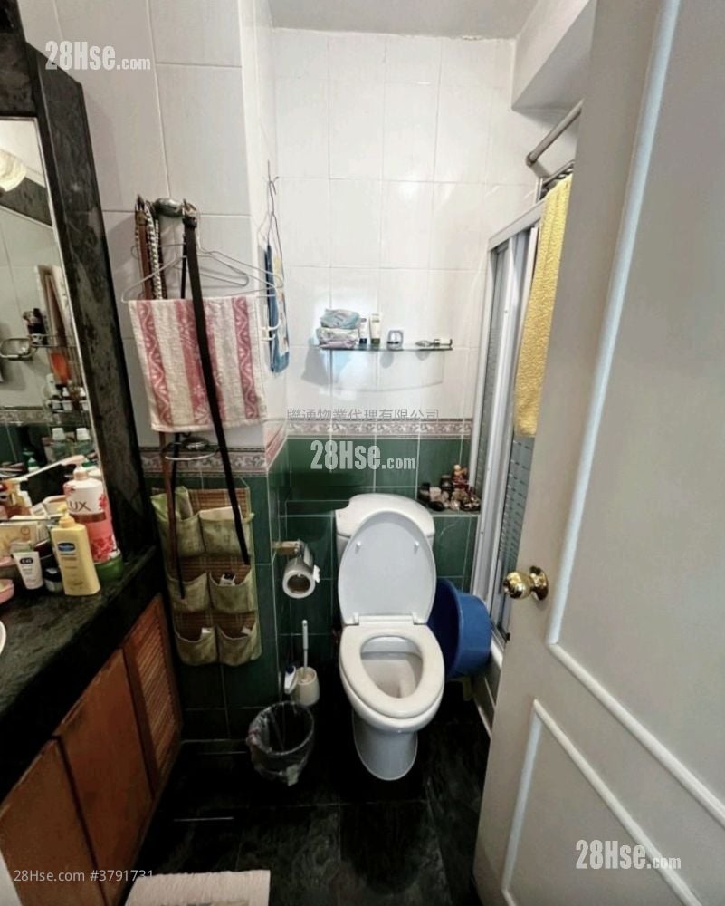 Jubilant Place Sell 4 Bedrooms , 2 Bathrooms 778 ft²