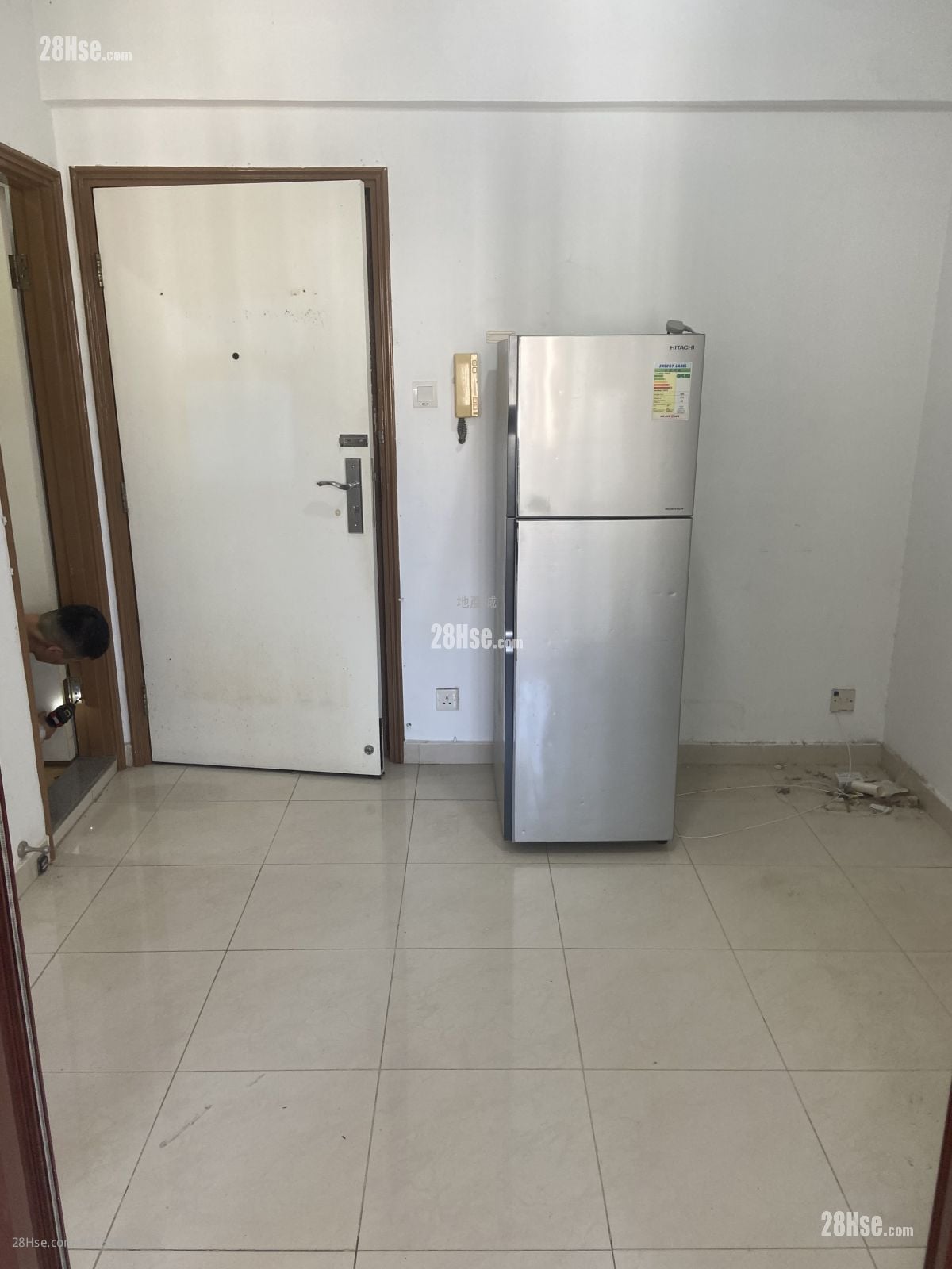 Fu Wah Court Rental 2 Bedrooms , 1 Bathroom 300 ft²