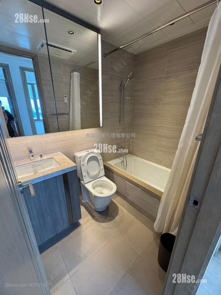 Lp6 Sell 3 Bedrooms , 2 Bathrooms 636 ft²