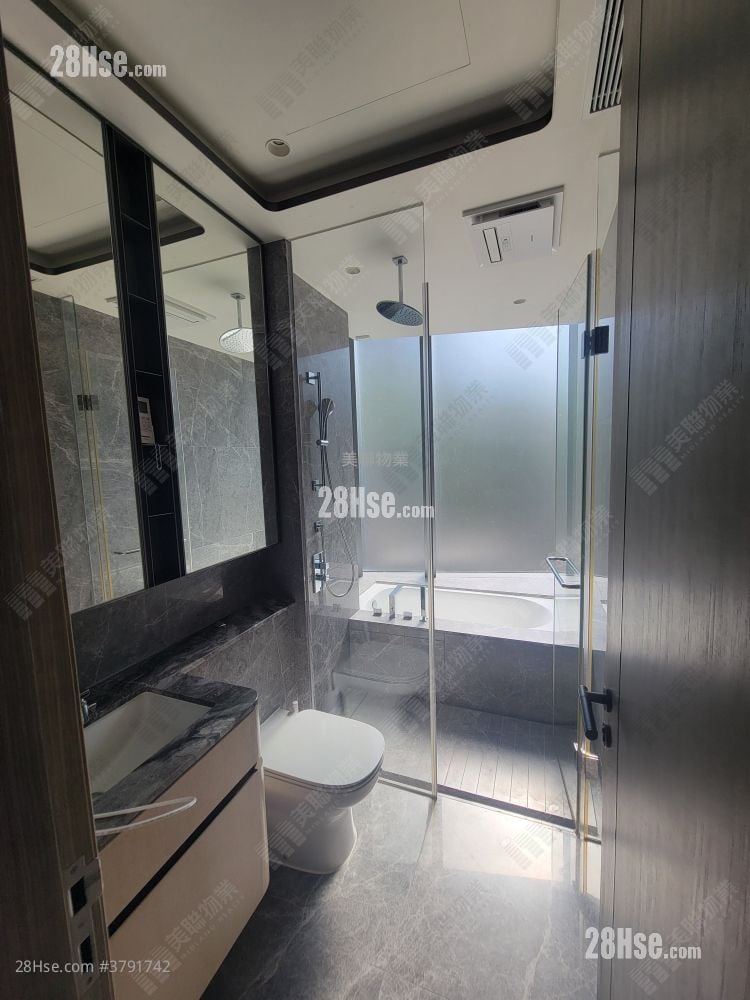 Le Pont Sell 2,741 ft²