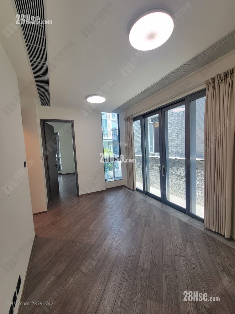 Le Pont Sell 2,741 ft²