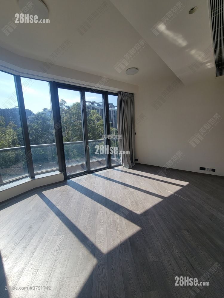 Le Pont Sell 2,741 ft²