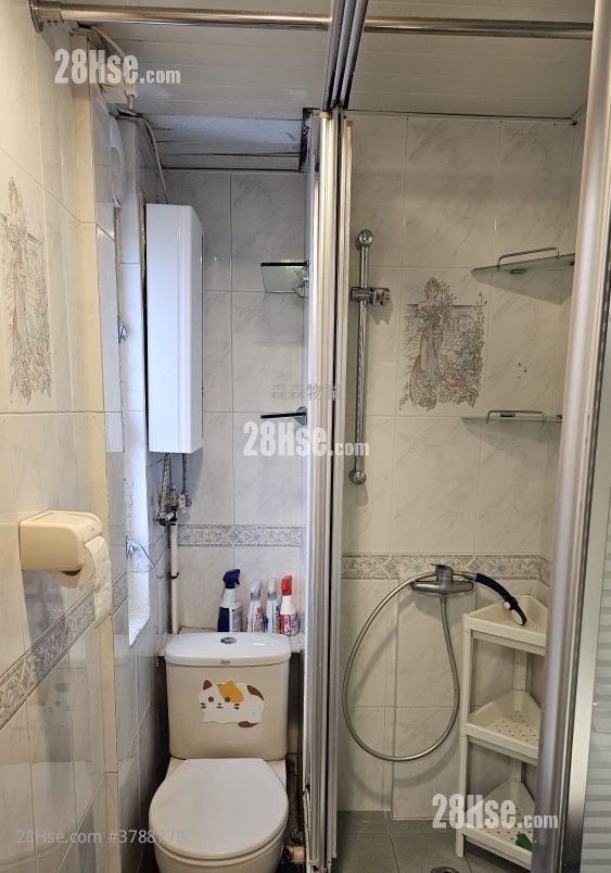 新成中心 租盘 1 房 , 1 浴室 297 平方尺