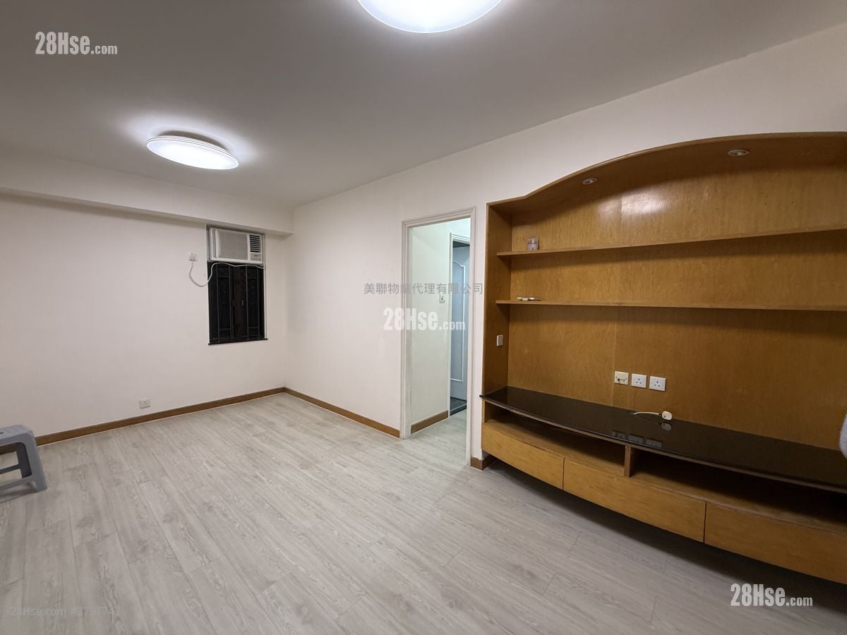 Belair Gardens Sell 3 Bedrooms , 1 Bathroom 560 ft²