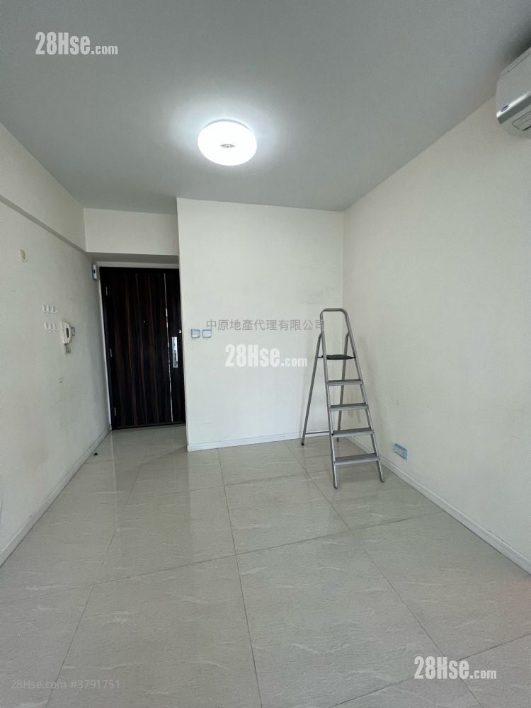 Trinity Towers Sell 3 Bedrooms 711 ft²