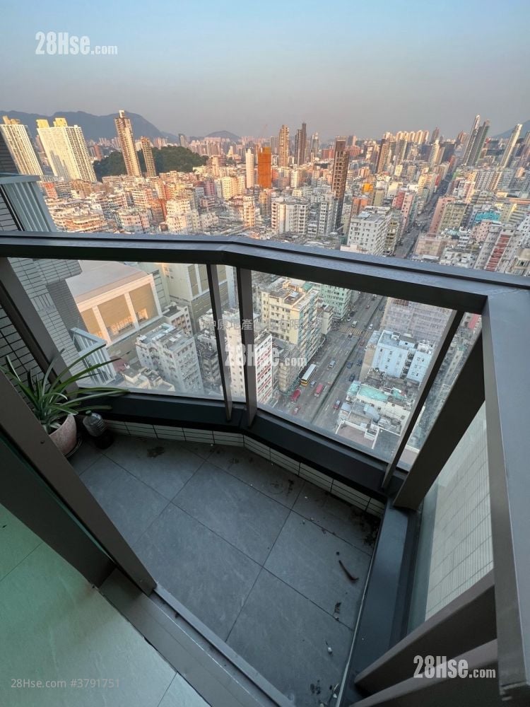 Trinity Towers Sell 3 Bedrooms 711 ft²