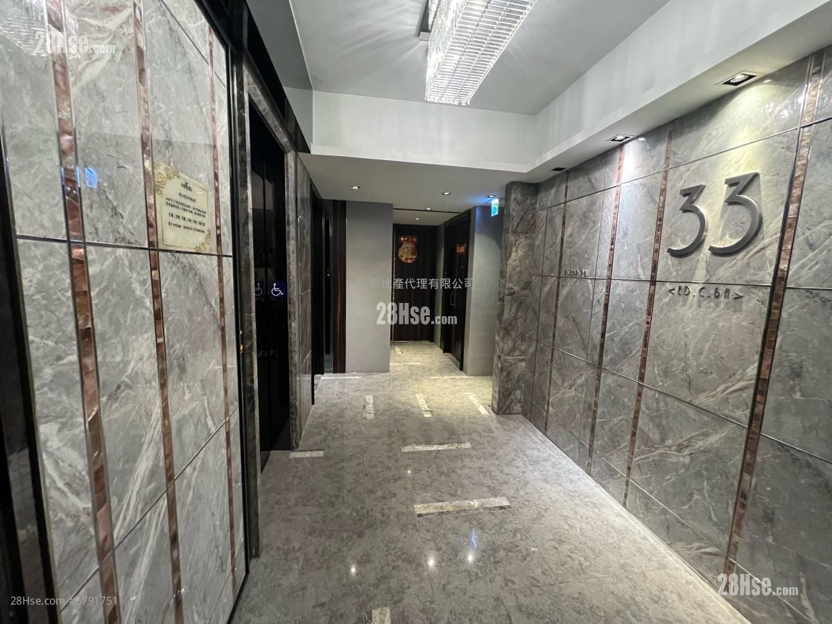 Trinity Towers Sell 3 Bedrooms 711 ft²