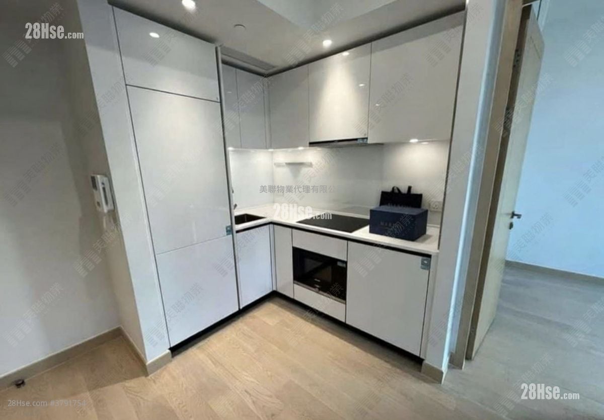 Marini 售盘 1 房 , 1 浴室 379 平方尺