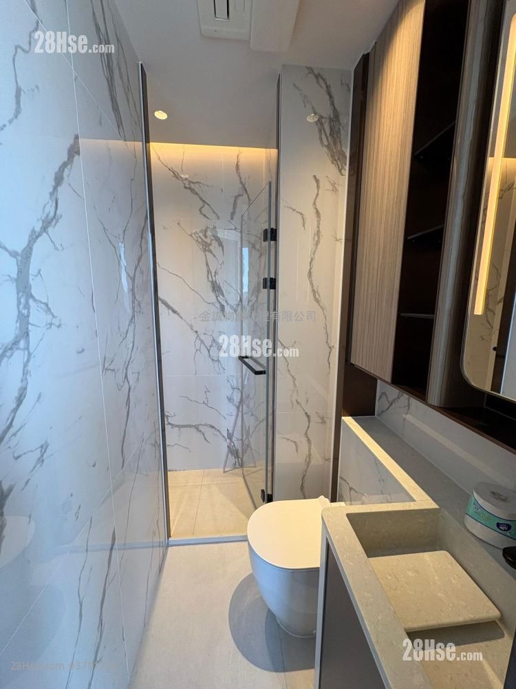 Eight Southpark Rental 1 Bedroom , 1 Bathroom 261 ft²