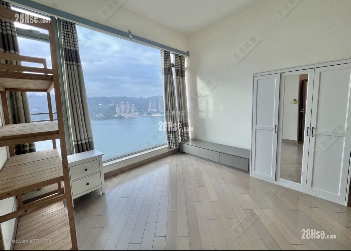 Park Island Sell 4 Bedrooms 1,421 ft²