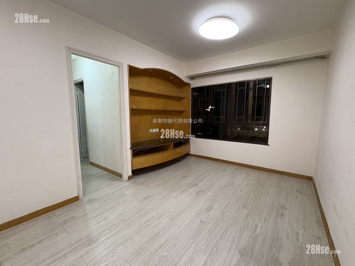 Belair Gardens Sell 3 Bedrooms , 1 Bathroom 560 ft²