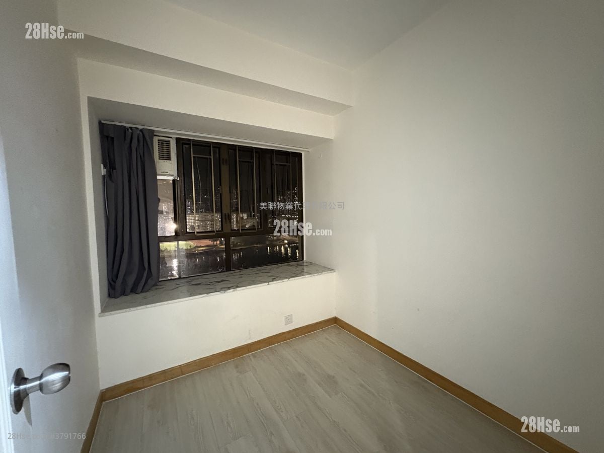 Belair Gardens Sell 3 Bedrooms , 1 Bathroom 560 ft²