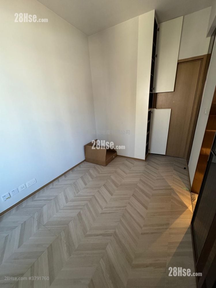 Eight Southpark Rental Studio , 1 Bathroom 200 ft²