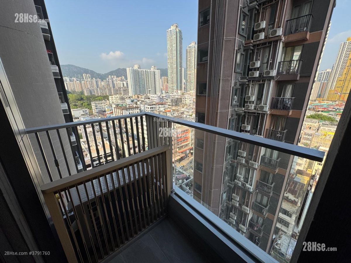 Eight Southpark Rental Studio , 1 Bathroom 200 ft²