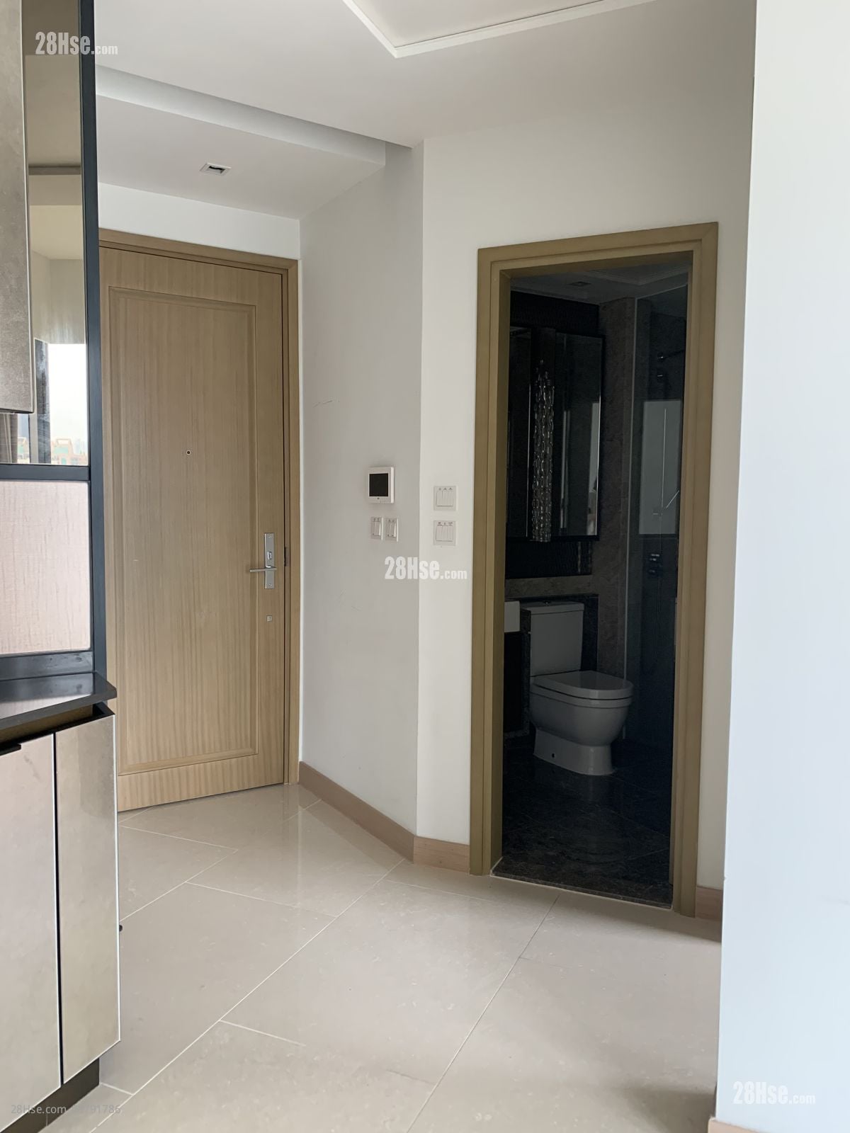 Victoria Harbour Rental 1 Bedroom , 1 Bathroom 369 ft²