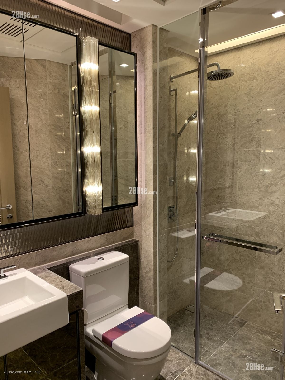 Victoria Harbour Rental 1 Bedroom , 1 Bathroom 369 ft²