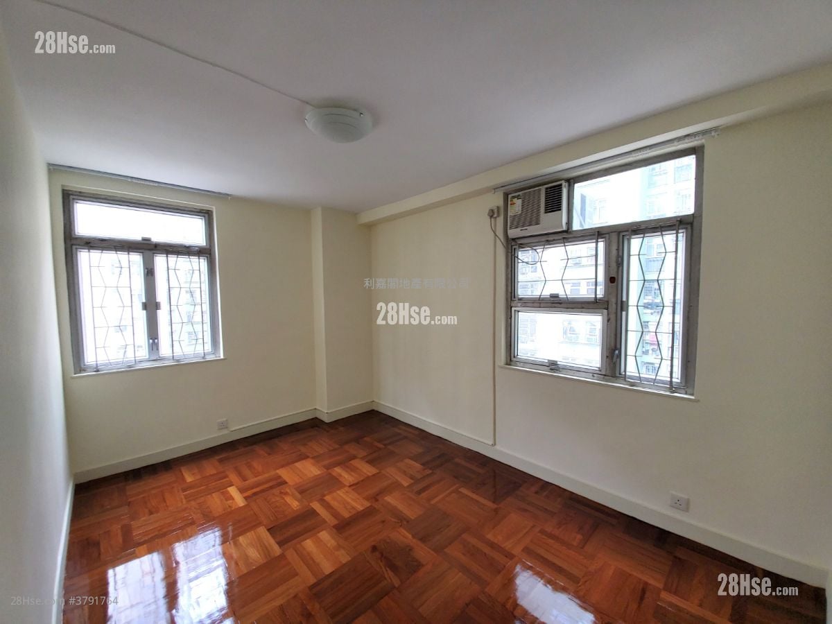 美孚新邨 售盘 2 房 654 平方尺