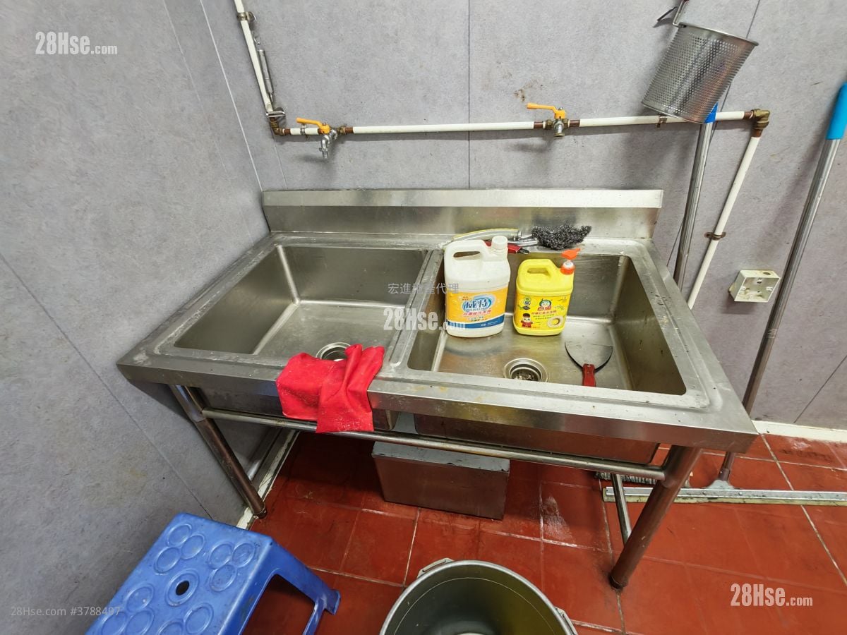 Mai Tak Industrial Building Rental