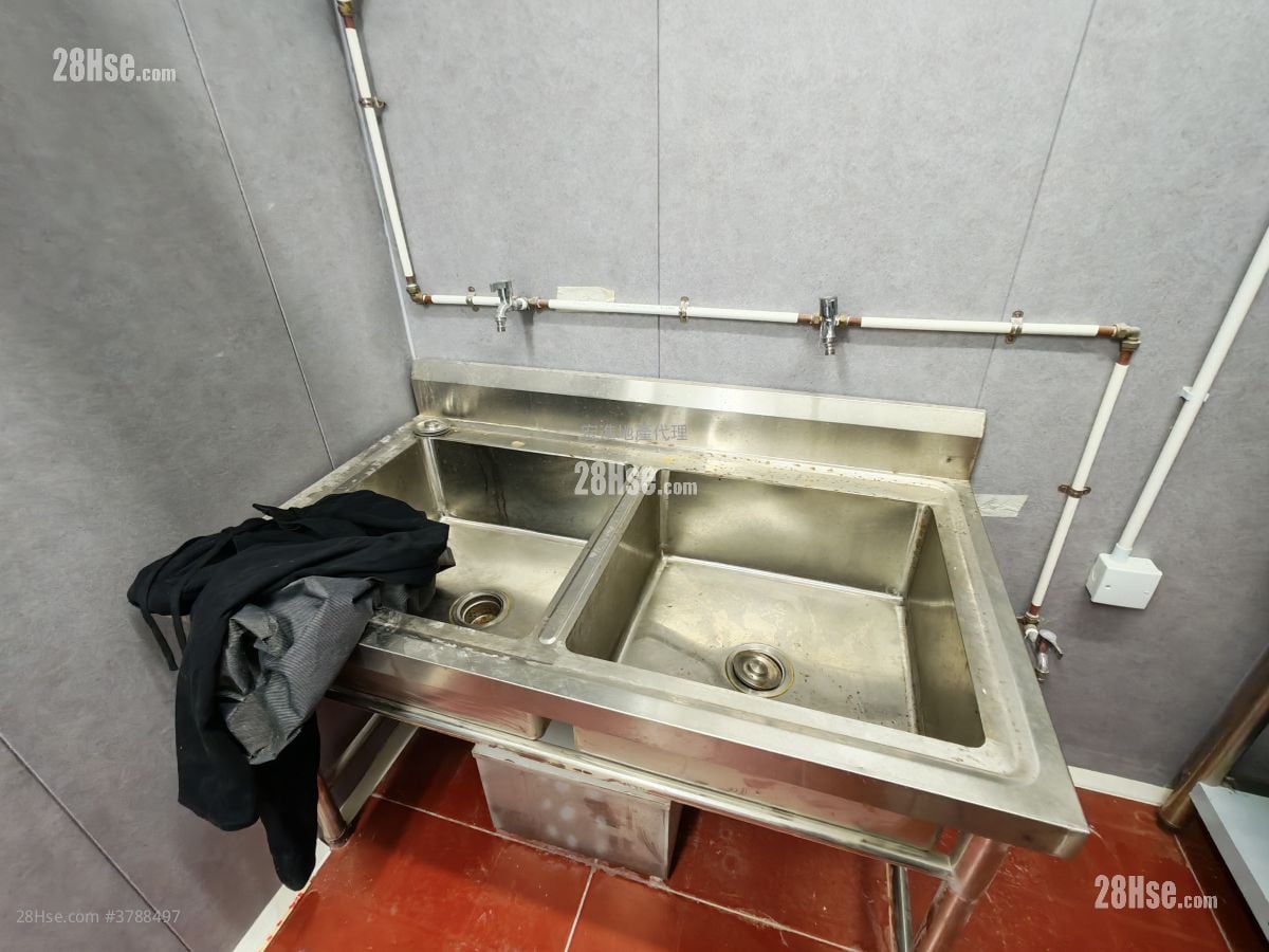 Mai Tak Industrial Building Rental