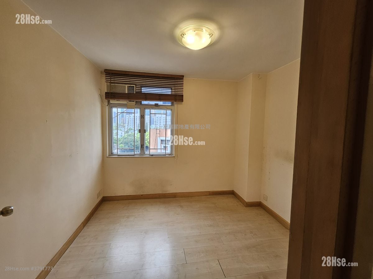 Mei Foo Sun Chuen Sell 2 Bedrooms , 1 Bathroom 636 ft²
