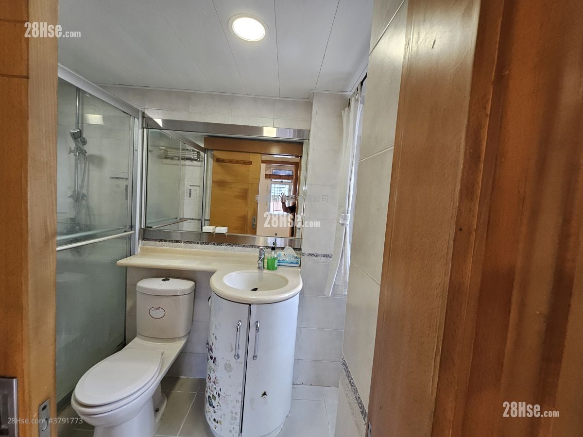 Mei Foo Sun Chuen Sell 2 Bedrooms , 1 Bathroom 636 ft²