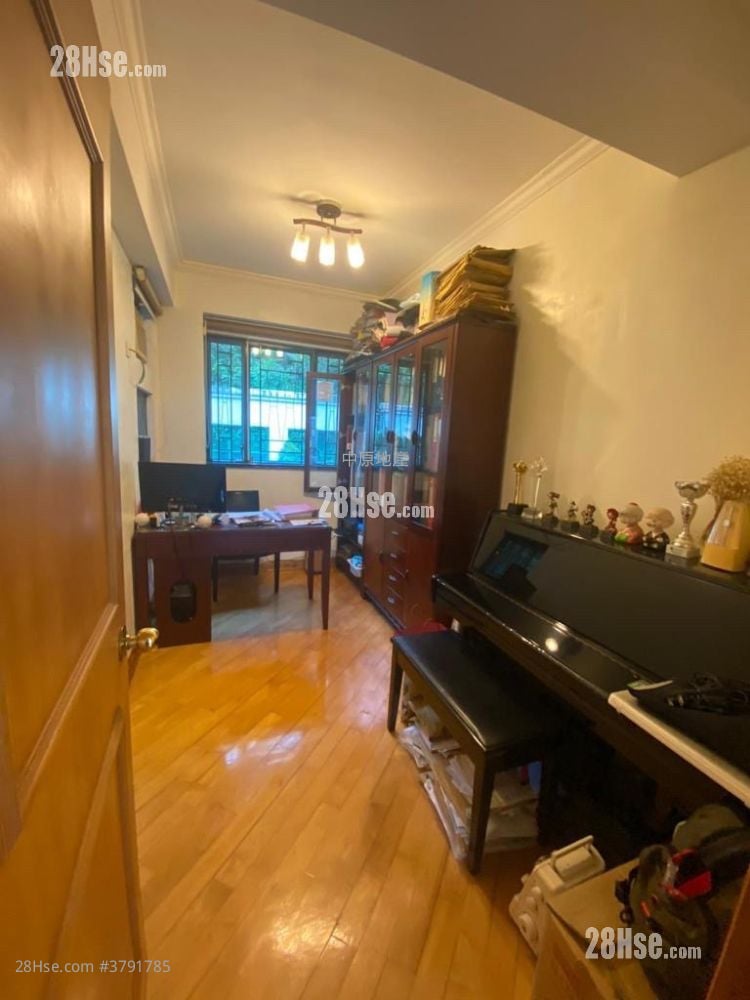 Belair Villa Sell 4 Bedrooms 1,207 ft²