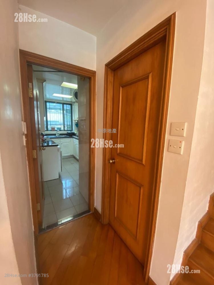 Belair Villa Sell 4 Bedrooms 1,207 ft²