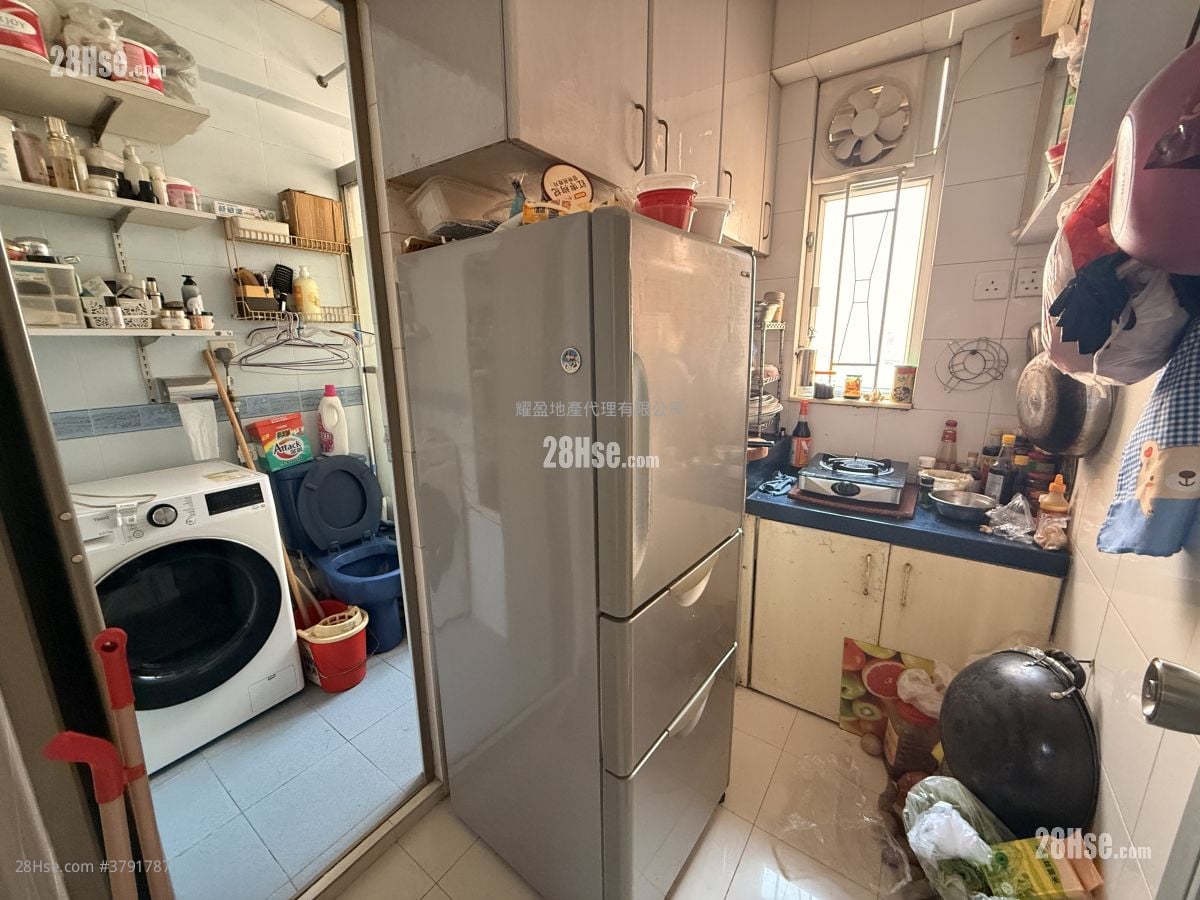 长明大厦 售盘 3 房 , 1 浴室 396 平方尺